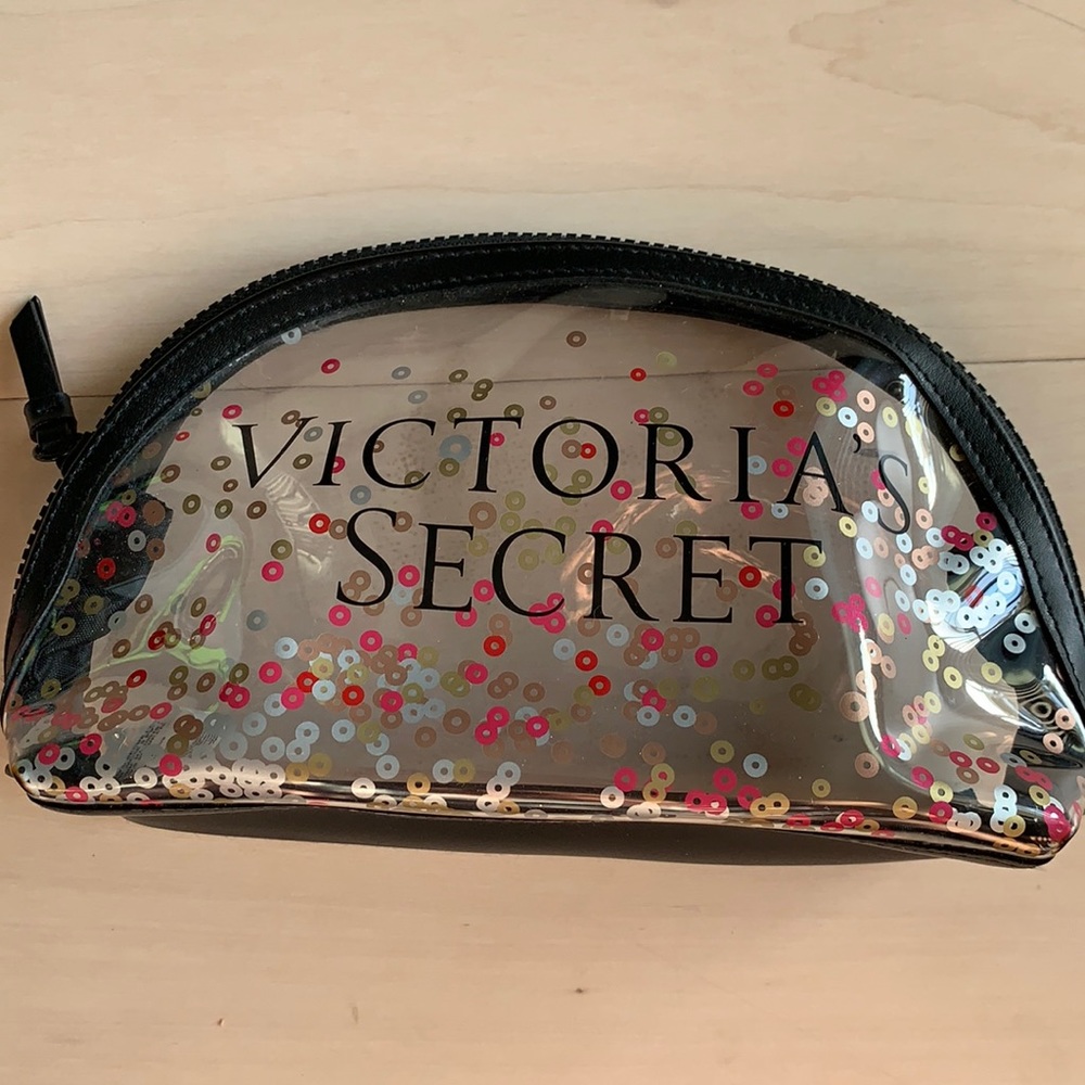 NWOT Victoria’s Secret Makeup Bag